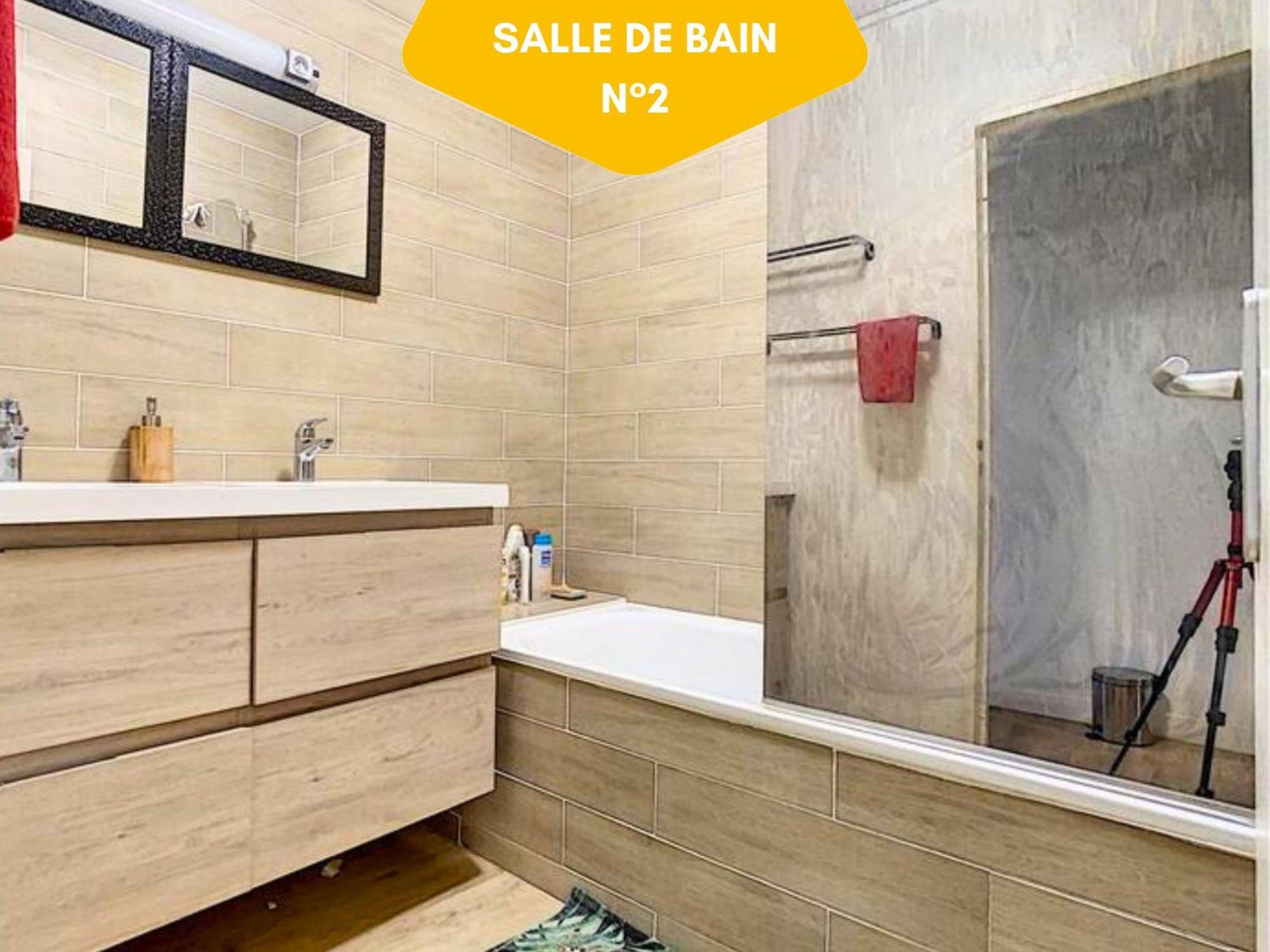 Maison Grands Espaces: Central Stay with Free Parking Le Mans Exterior photo